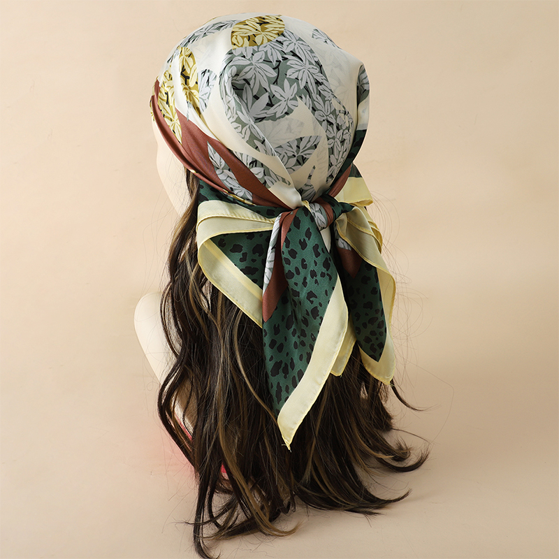 70x70cm Women Scarf Silk Feeli - Ascot Neck Scarf ulasan dan harga